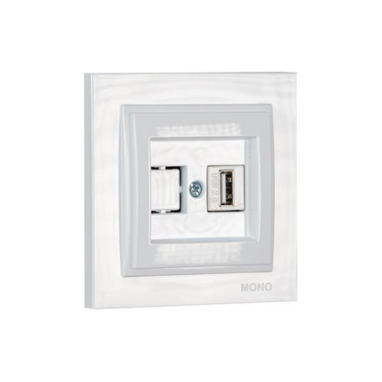 ΠΡΙΖΑ USB 220V / 5V 2.4A ΛΕΥΚΗ ΠΡΙΖΑ USB 220V / 5V 2.4A ΛΕΥΚΗ